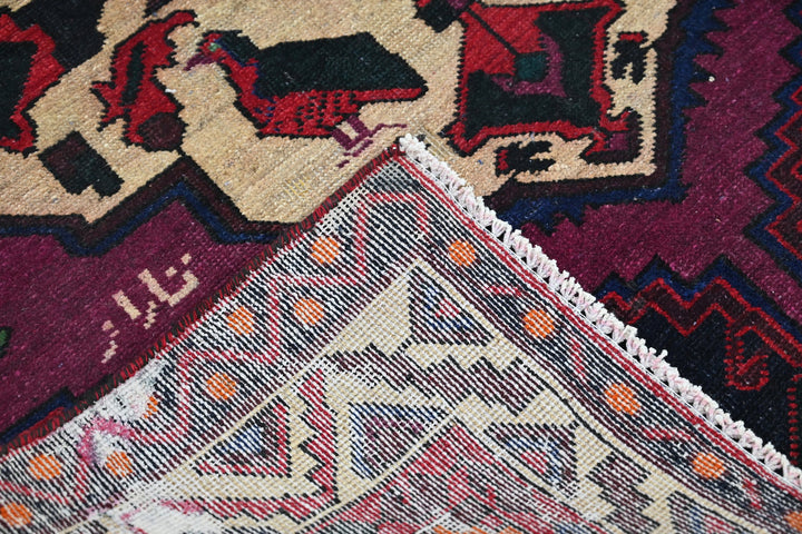 black Medium rug 5' 2" x 6' 5"