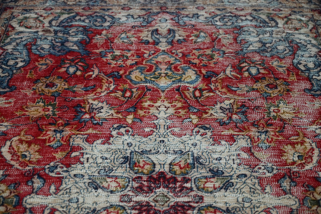 red Medium rug 4' 7" x 7' 3"