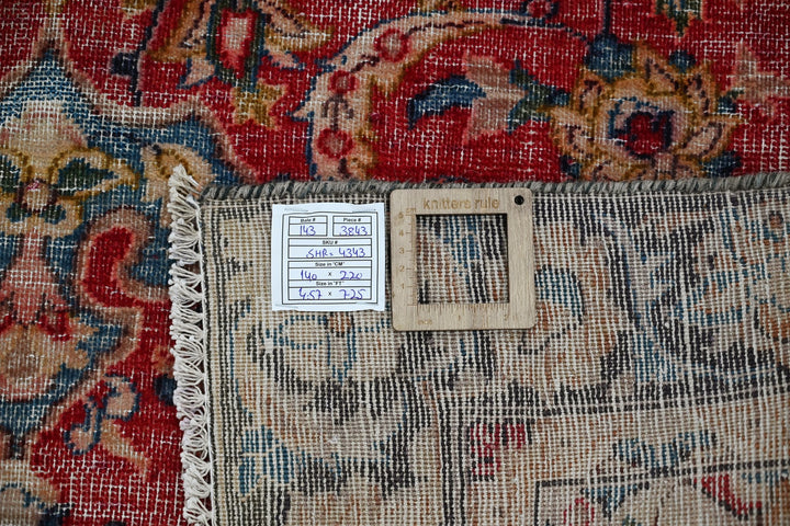 red Medium rug 4' 7" x 7' 3"