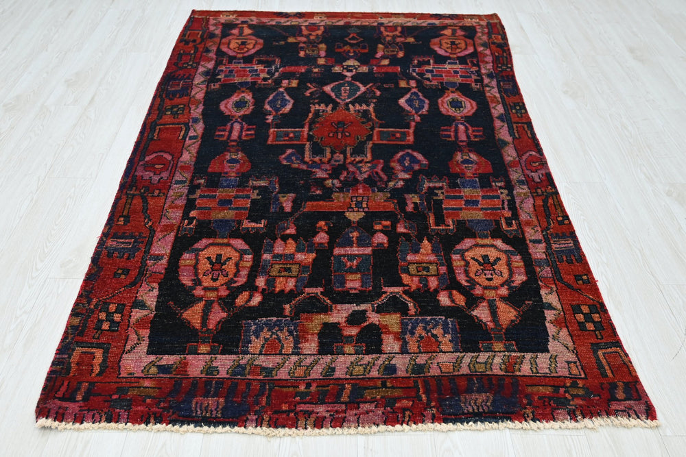 blue Medium rug 4' 3" x 7' 5"