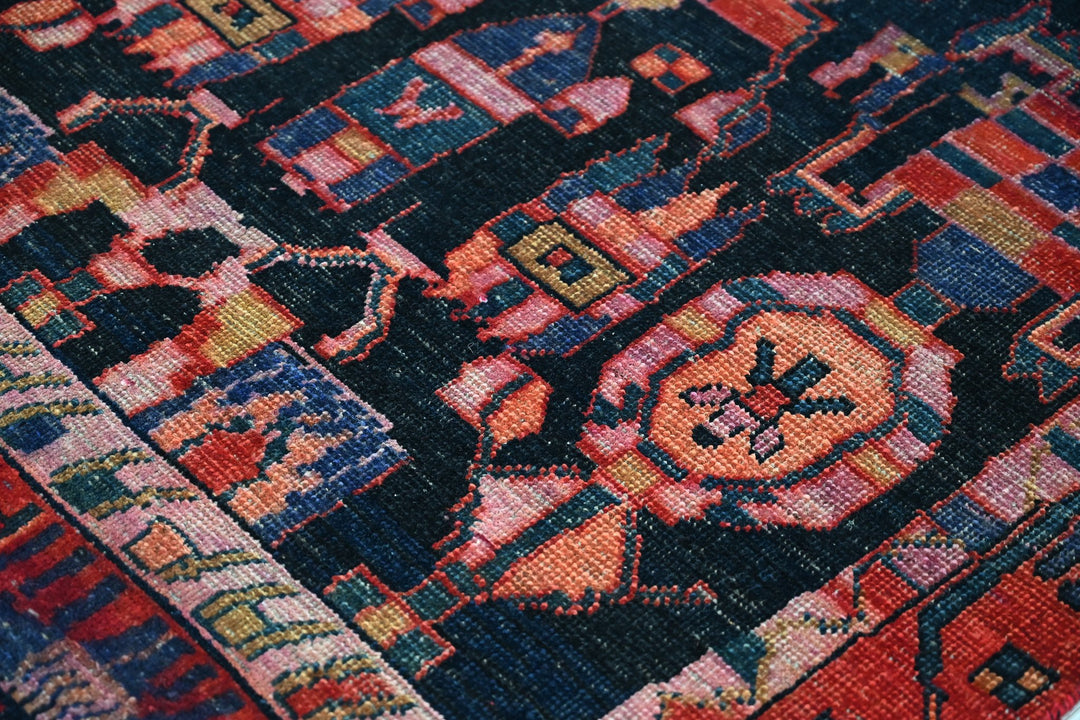 blue Medium rug 4' 3" x 7' 5"