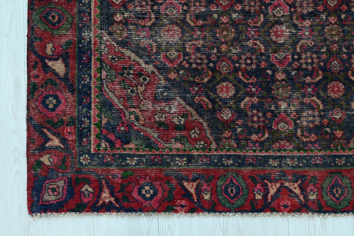 blue Accent rug 4' 0" x 6' 4"