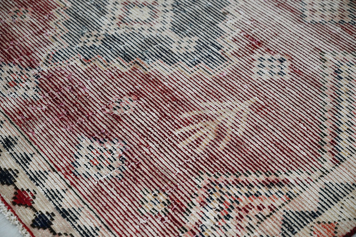 brown Medium rug 4' 10" x 7' 10"