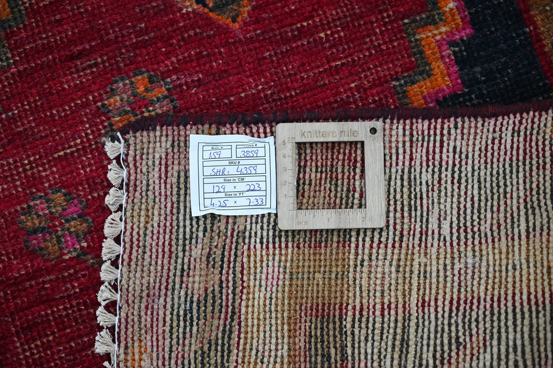 red Medium rug 4' 3" x 7' 4"