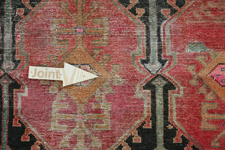 black Medium rug 4' 7" x 6' 8"