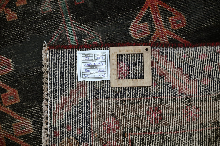 black Medium rug 4' 7" x 6' 8"