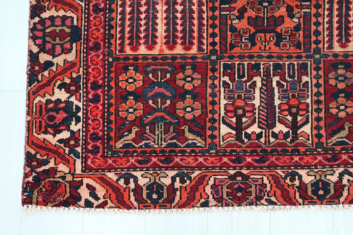 red Medium rug 4' 8" x 6' 4"