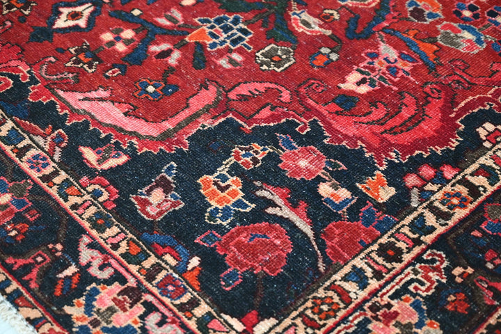 red Medium rug 5' 2" x 8' 6"