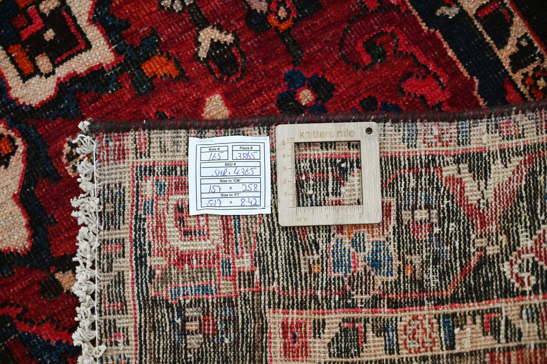 red Medium rug 5' 2" x 8' 6"