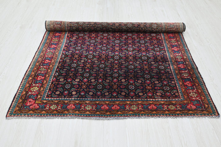 blue Medium rug 5' 0" x 6' 5"