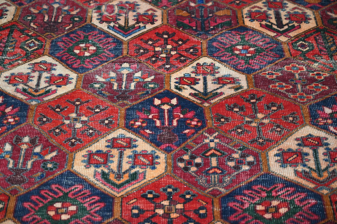 red Medium rug 5' 4" x 8' 10"