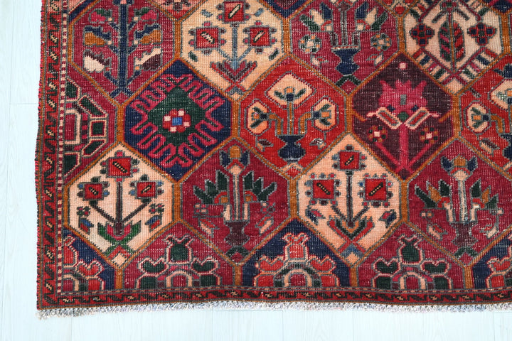 red Medium rug 5' 4" x 8' 10"