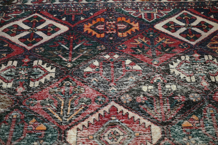 black Medium rug 5' 3" x 7' 0"
