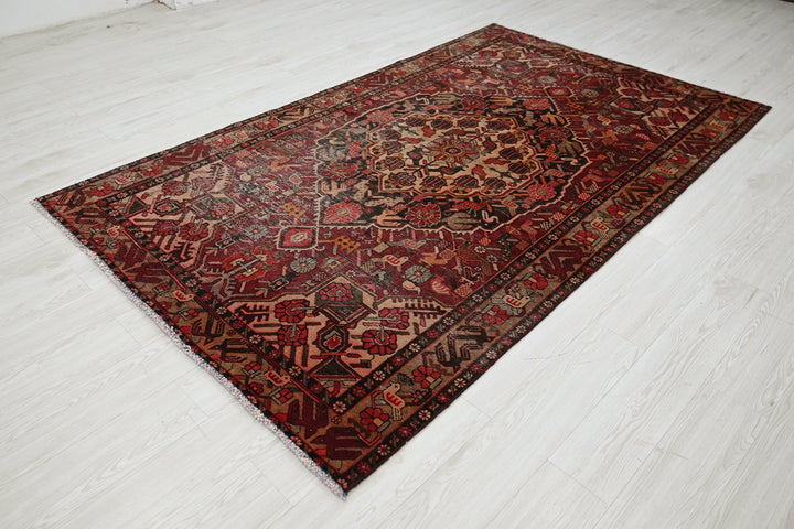 red Medium rug 5' 0" x 8' 4"