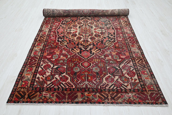 red Medium rug 5' 0" x 8' 4"