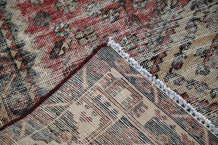 brown Medium rug 4' 9" x 6' 4"