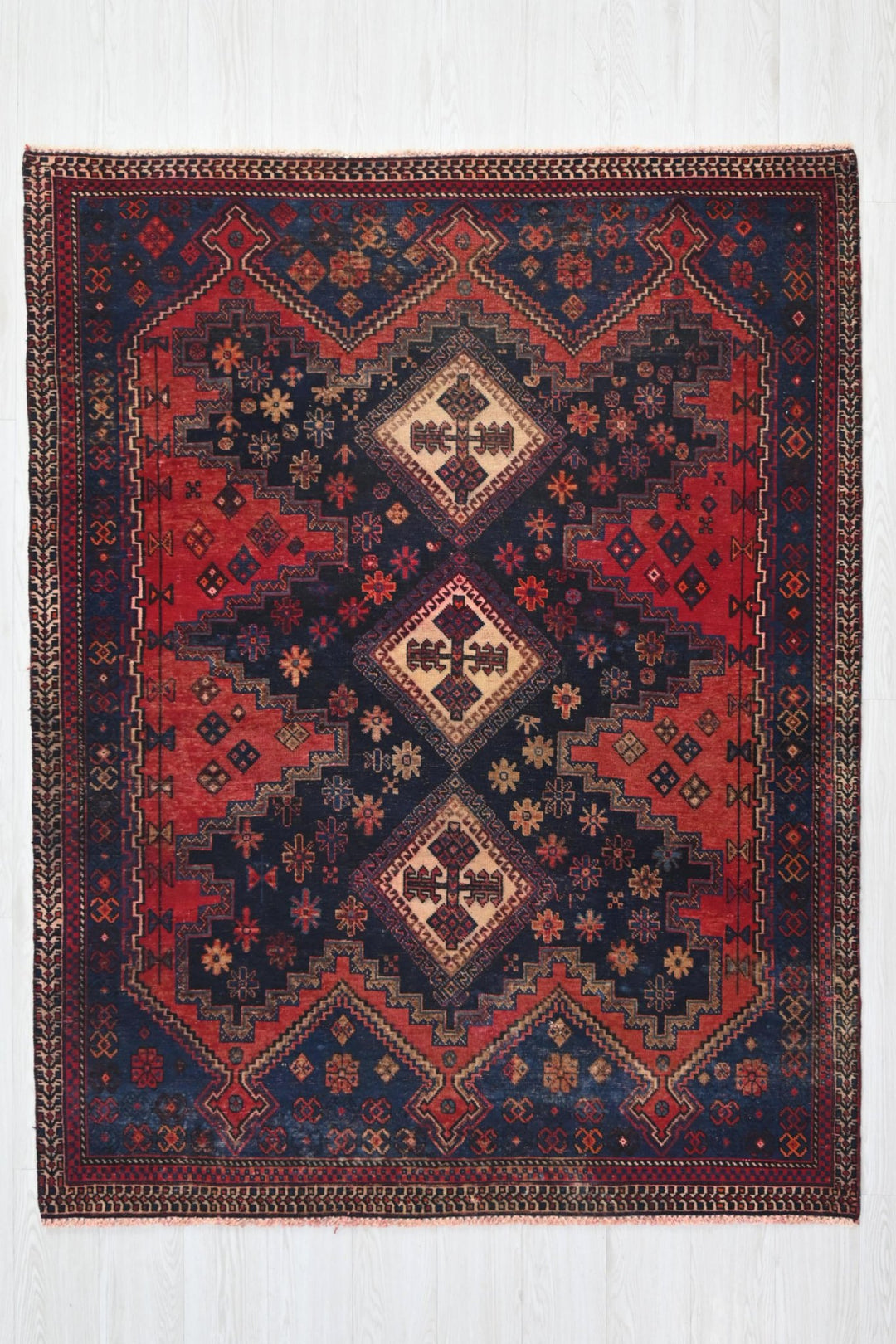 blue Medium rug 5' 0" x 6' 4"