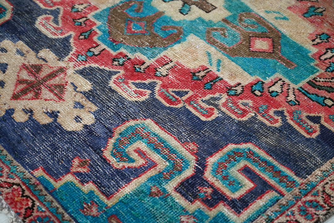 blue Medium rug 4' 2" x 9' 4"