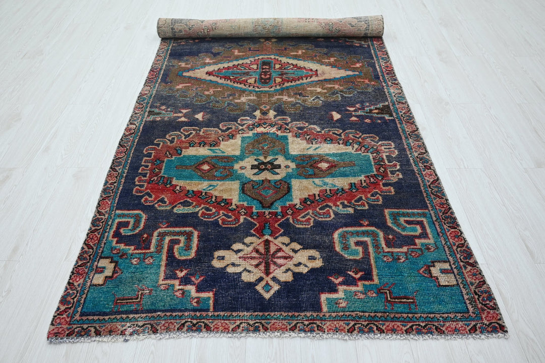 blue Medium rug 4' 2" x 9' 4"