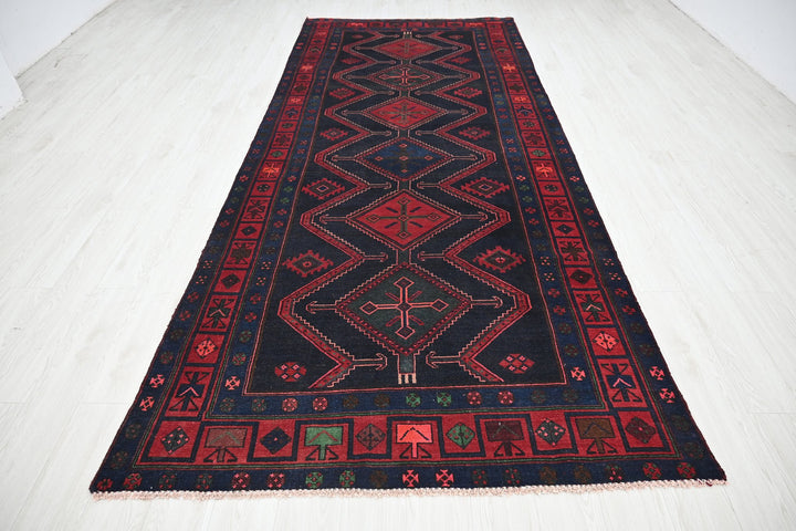 blue Large rug 4' 11" x 11' 4"