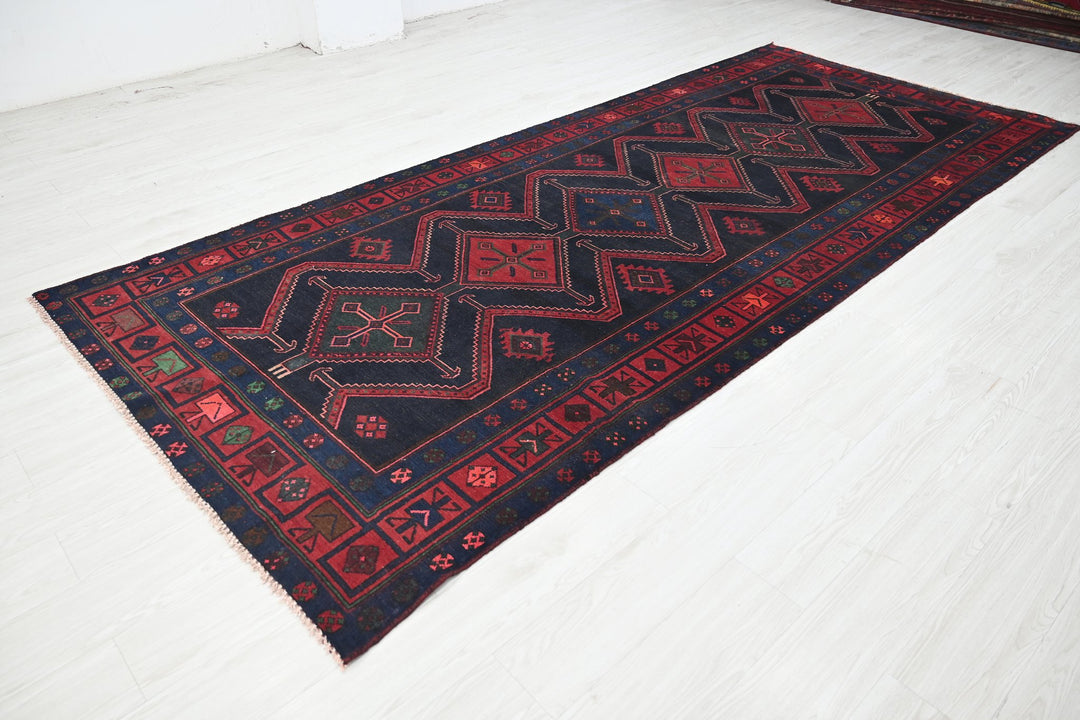 blue Large rug 4' 11" x 11' 4"