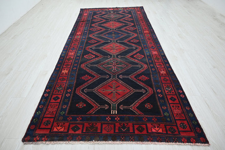 blue Large rug 4' 11" x 11' 4"