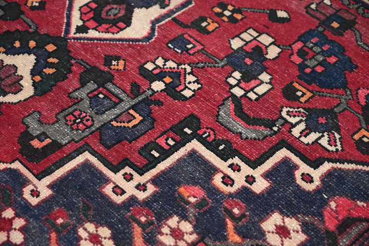 red Medium rug 5' 2" x 8' 6"