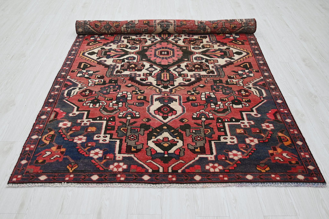red Medium rug 5' 2" x 8' 6"