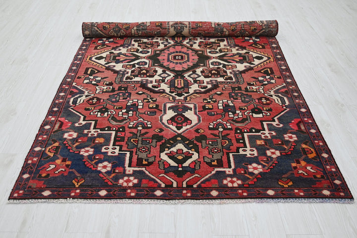 red Medium rug 5' 2" x 8' 6"