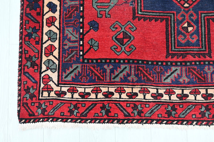 red Runner rug 4' 11" x 13' 1"