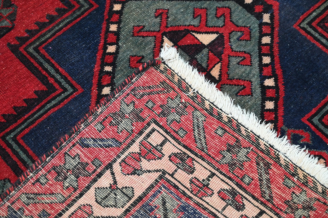 red Runner rug 4' 11" x 13' 1"