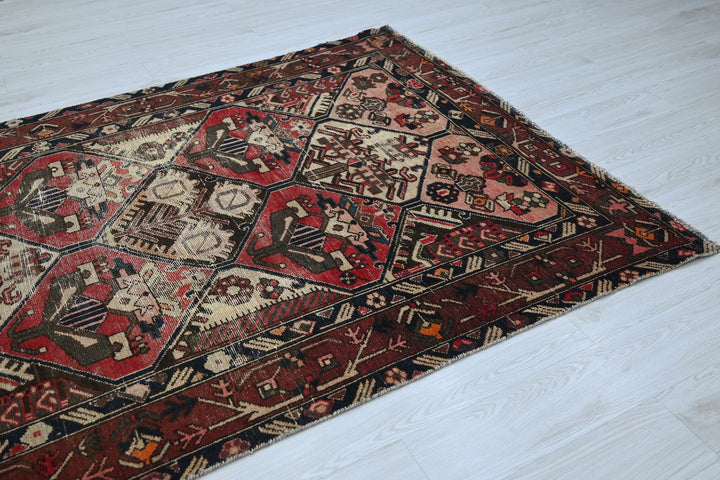 brown Medium rug 5' 0" x 7' 0"