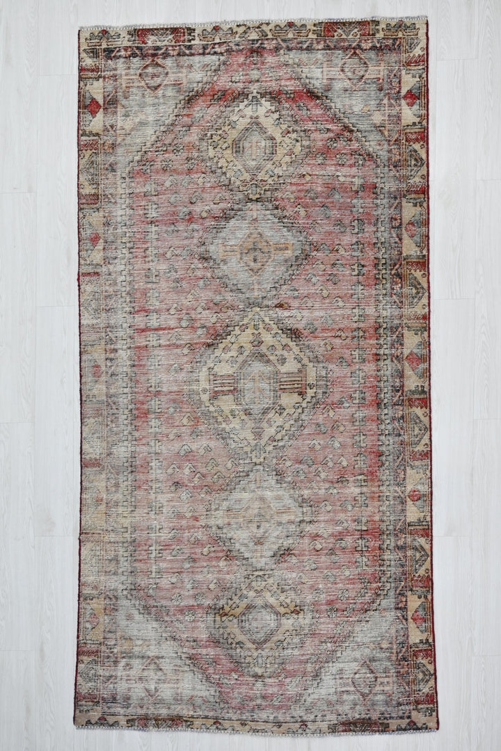 brown Medium rug 4' 5" x 9' 0"