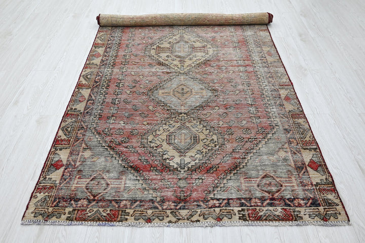 brown Medium rug 4' 5" x 9' 0"