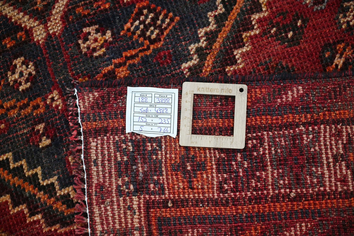 red Medium rug 5' 0" x 7' 9"