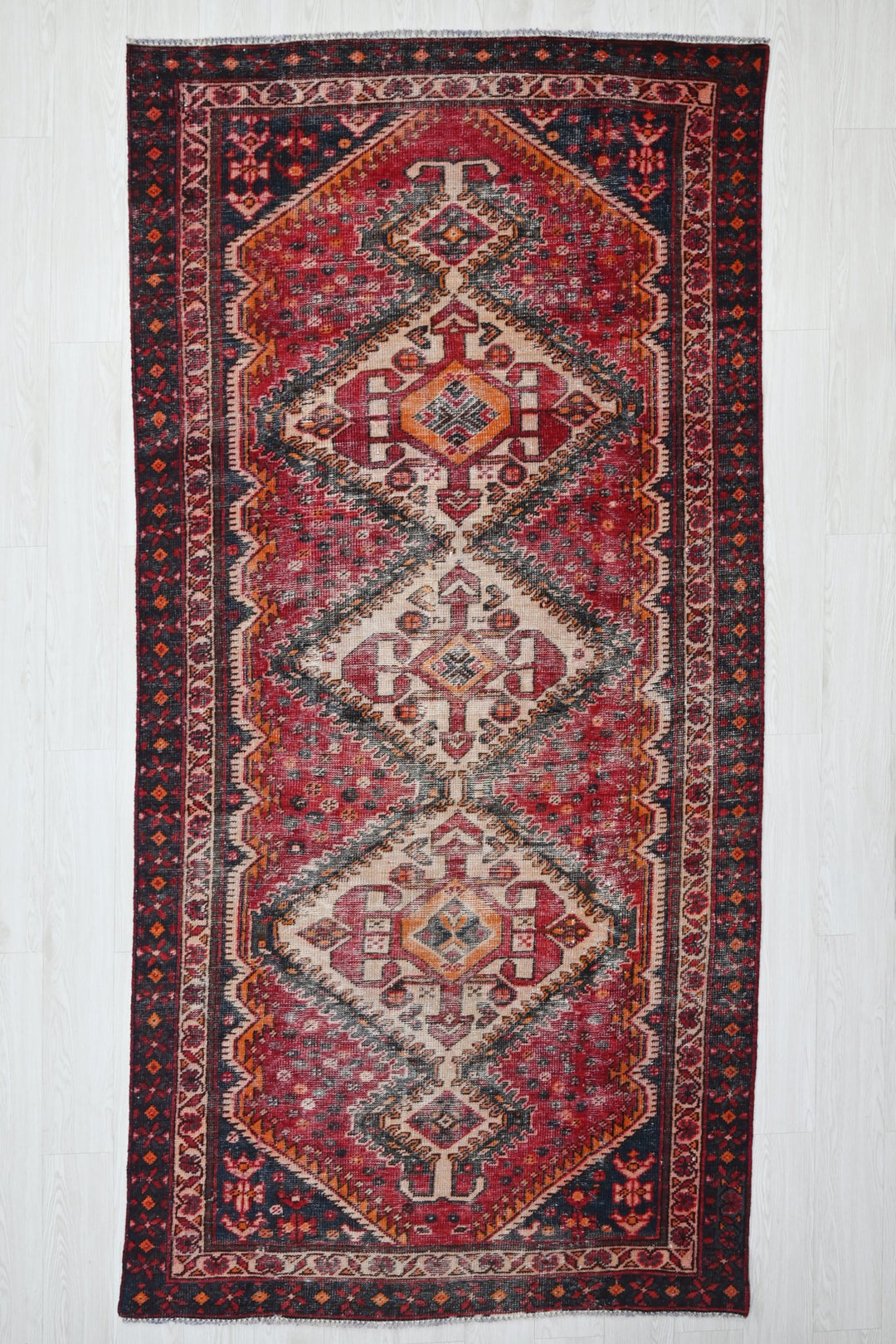 red Runner rug 4' 5" x 9' 6"