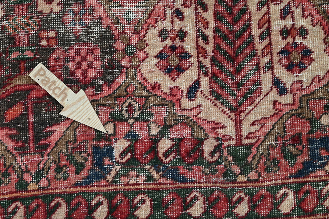 red Large rug 5' 0" x 9' 8"