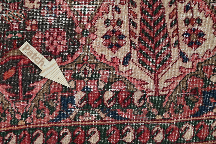 red Large rug 5' 0" x 9' 8"