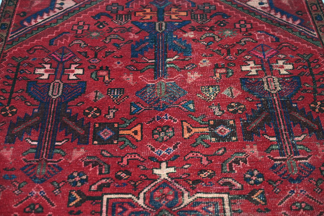 red Medium rug 3' 10" x 8' 8"
