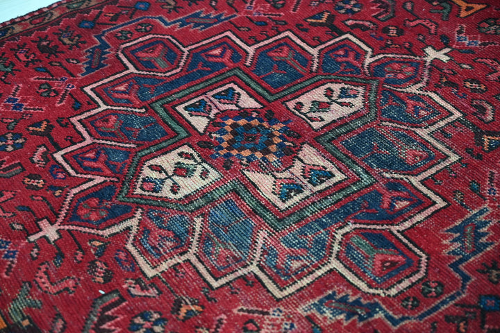 red Medium rug 3' 10" x 8' 8"