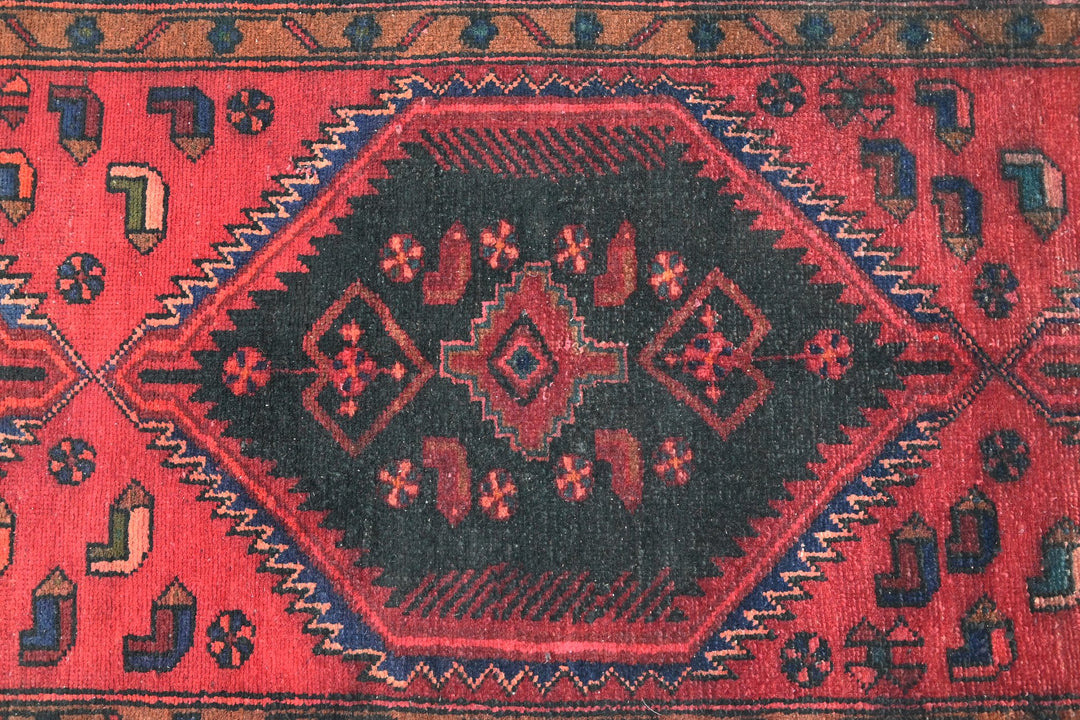red Runner rug 3' 1" x 9' 2"