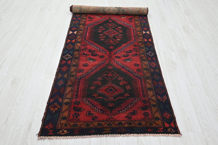 red Runner rug 3' 1" x 9' 2"