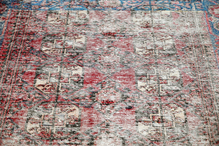 gray Medium rug 3' 10" x 7' 9"