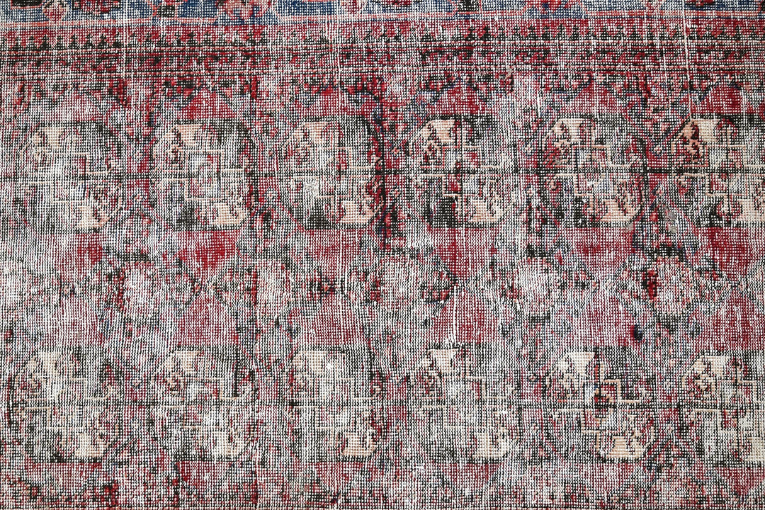 gray Medium rug 3' 10" x 7' 9"