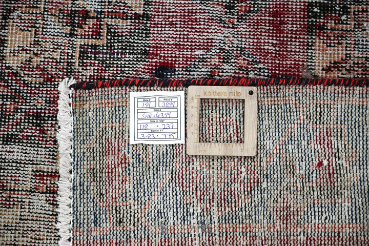 gray Medium rug 3' 10" x 7' 9"
