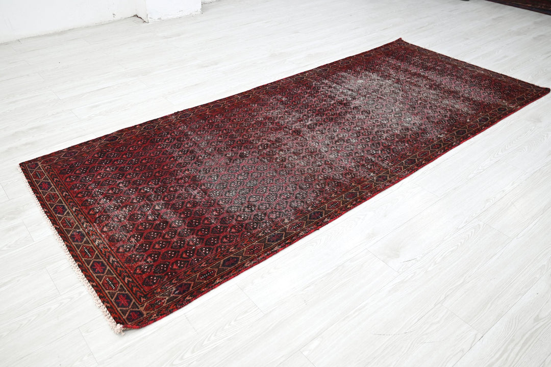 red Medium rug 3' 8" x 8' 9"