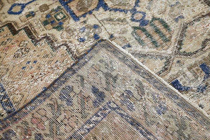 brown Large rug 4' 9" x 9' 9"