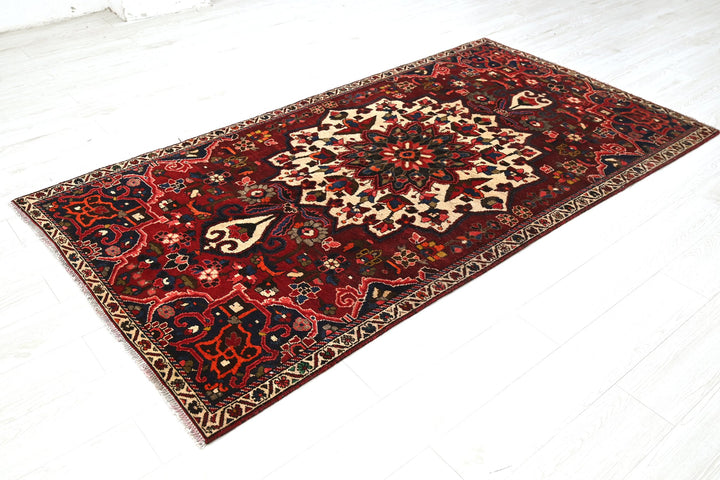 red Medium rug 3' 10" x 7' 5"