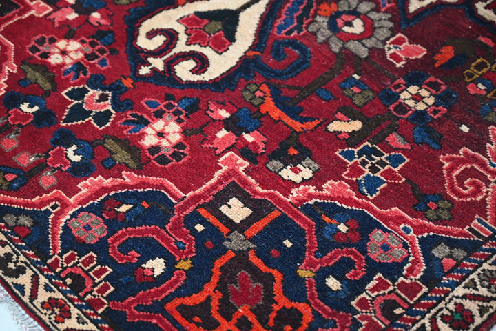 red Medium rug 3' 10" x 7' 5"