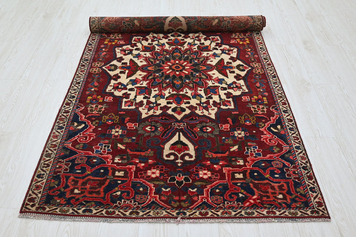 red Medium rug 3' 10" x 7' 5"